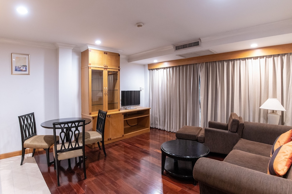 Admiral Suites Bangkok 26/50