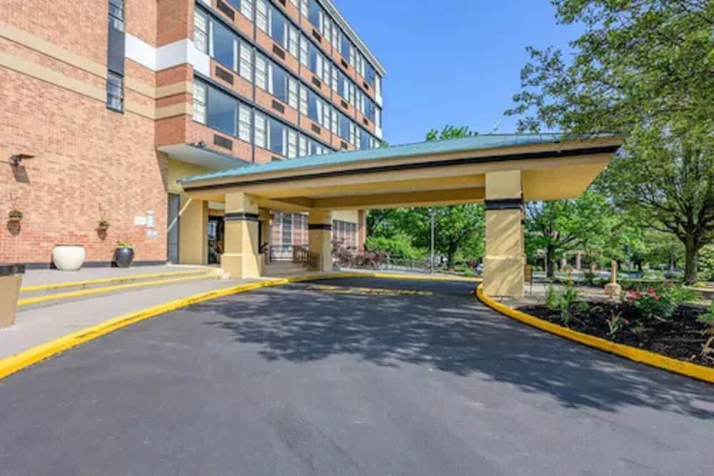 Inn at Lebanon 48/58