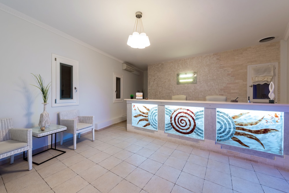 Dream Island Hotel 3/50