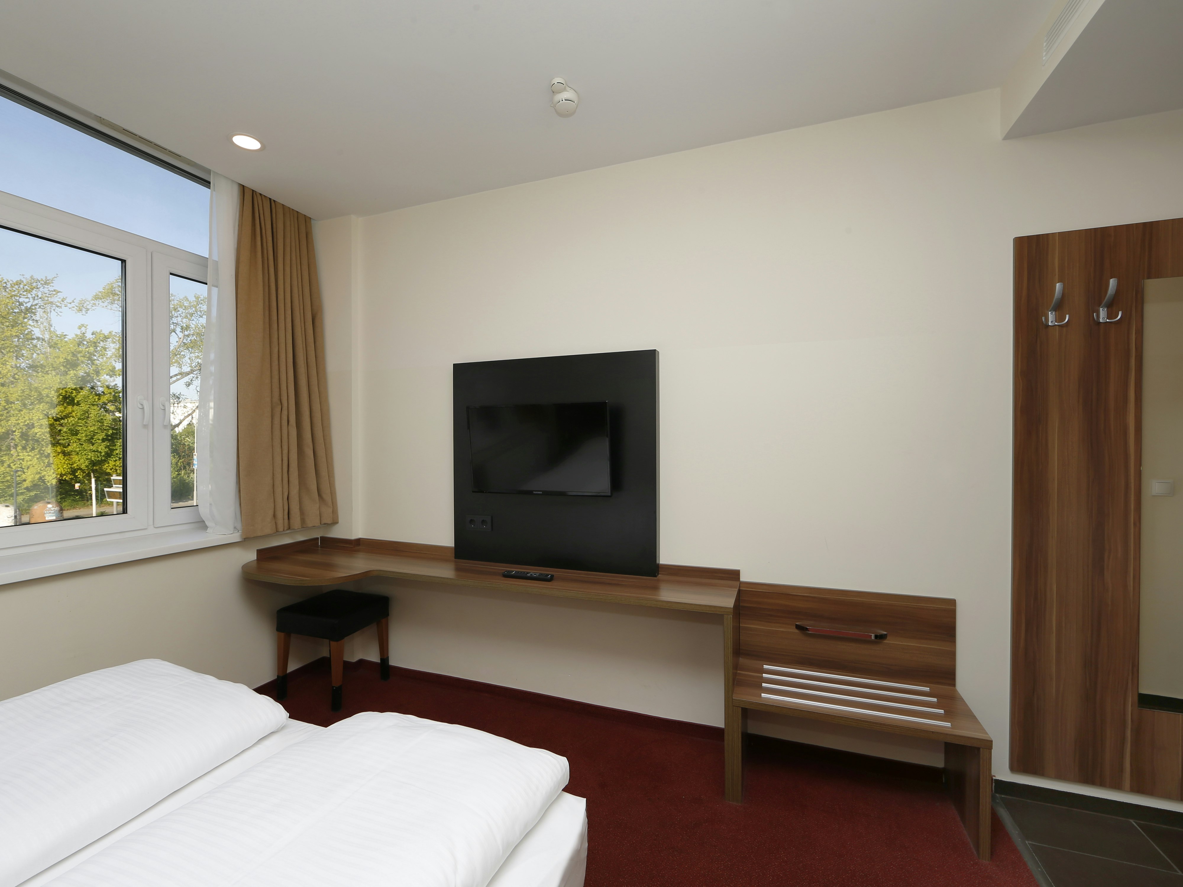 B&B HOTEL Berlin-Adlershof 26/40