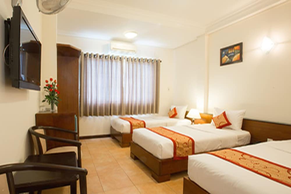 Ngoc Minh Hotel 21/69
