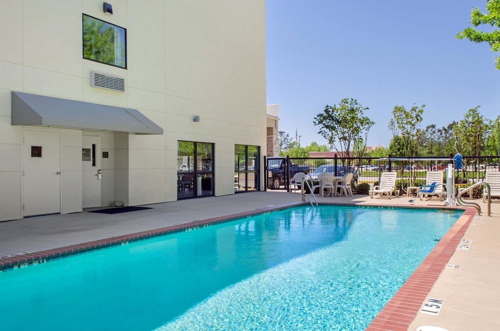 Comfort Inn & Suites Covington - Mandeville 3/32