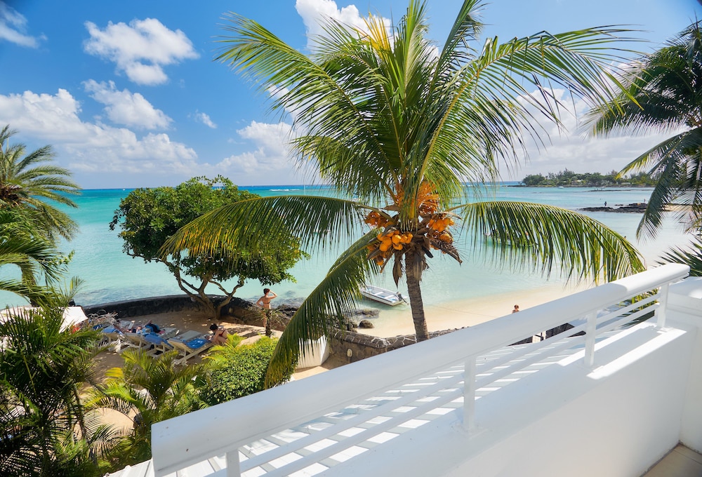 Le Beachclub Serviced Apartments And Villas 65/77