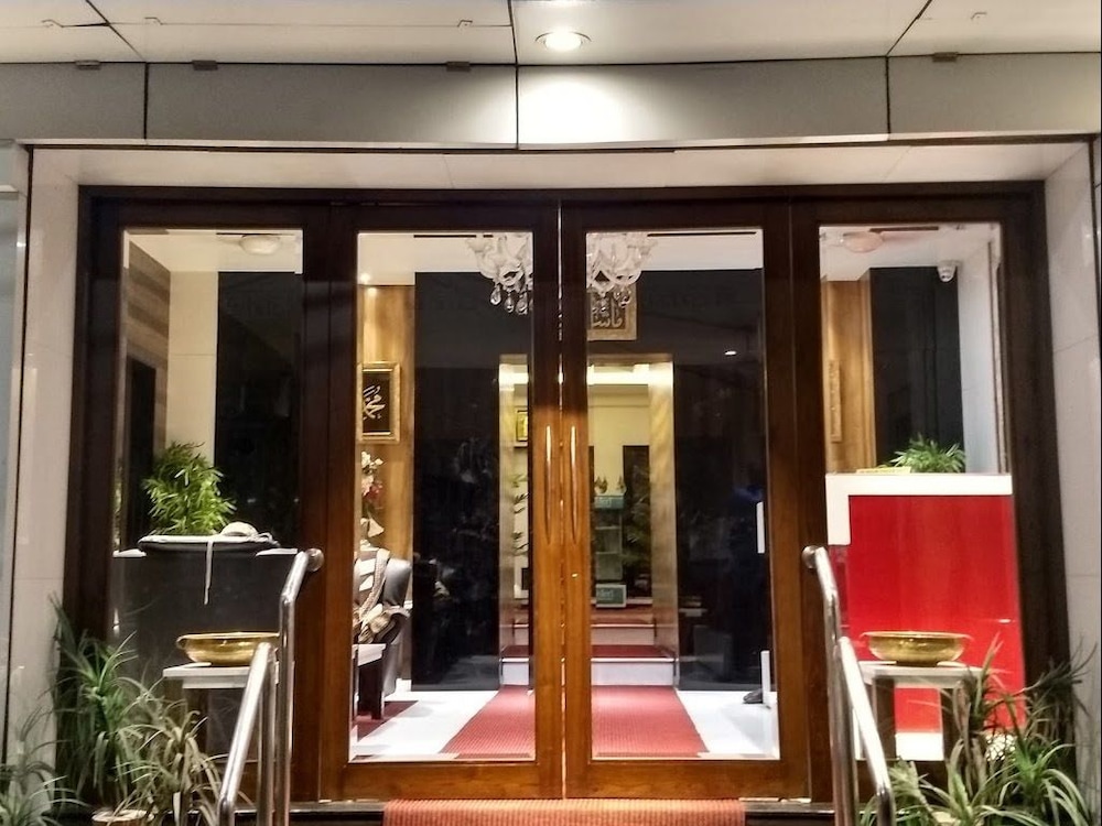 Hotel Madni Royale 6/50