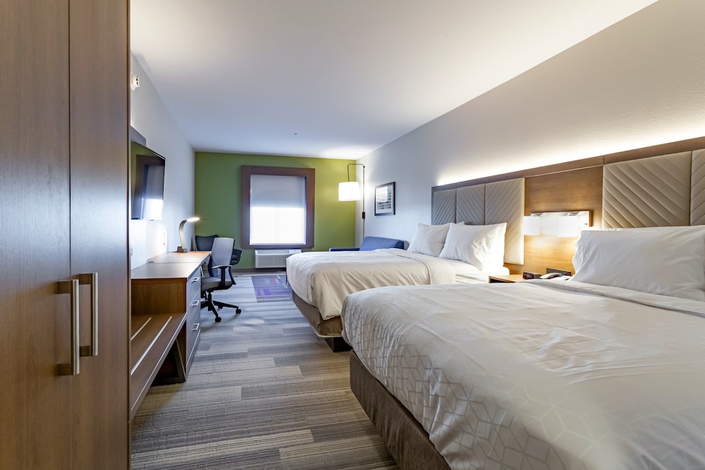 STANDARD, 2 QUEEN BEDS, ACCESSIBLE