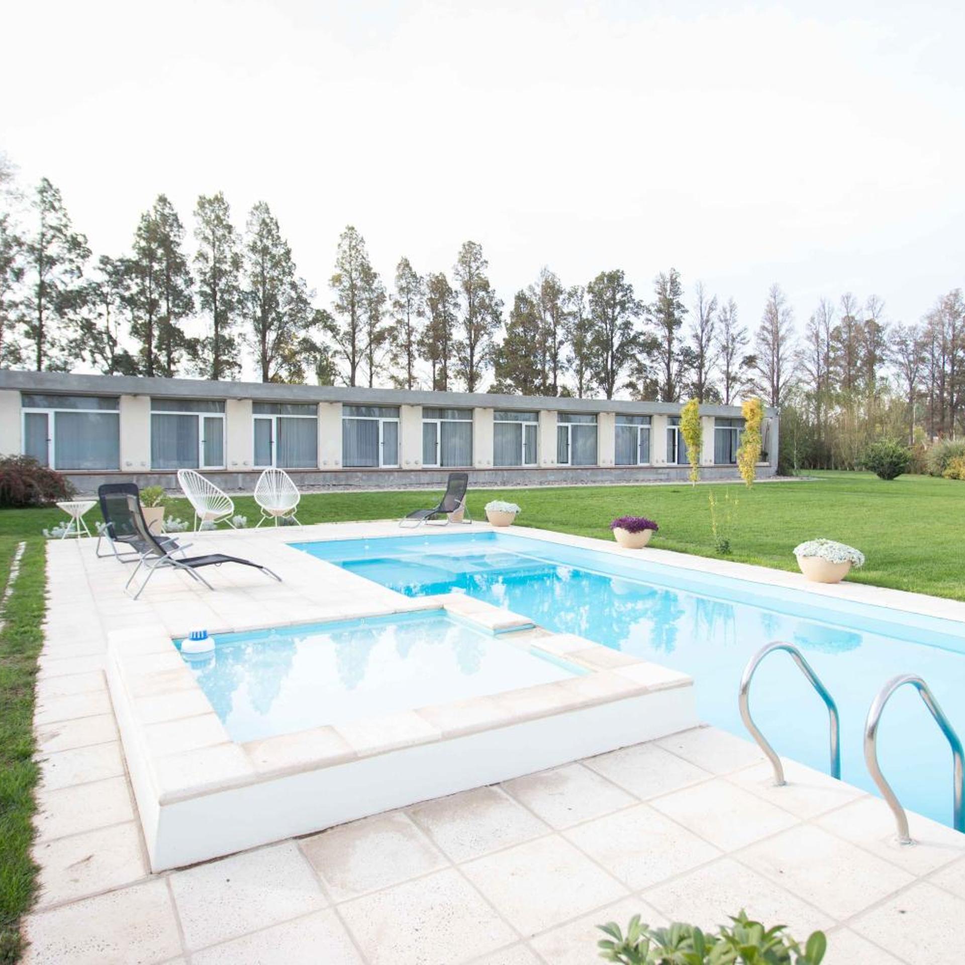 HERRADURA HOTEL SUITES 48/50