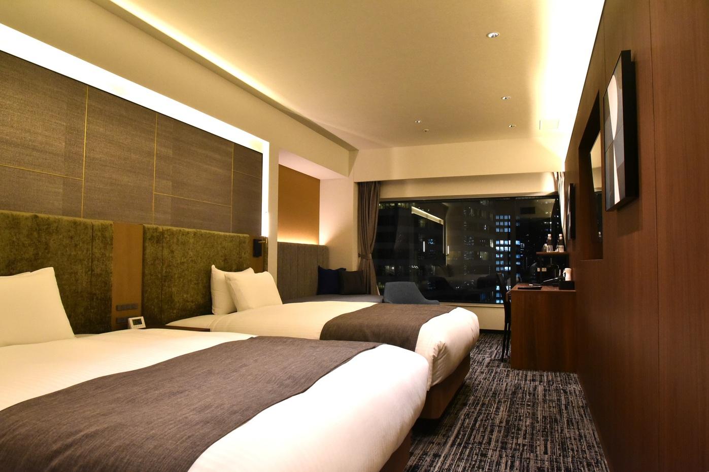 Executive, Triple, Tower View, High Floor