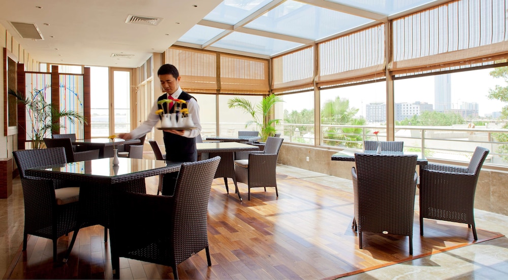 بارك إن باي راديسون الخبر(Park Inn By Radisson Al Khobar Hotel) 61/74