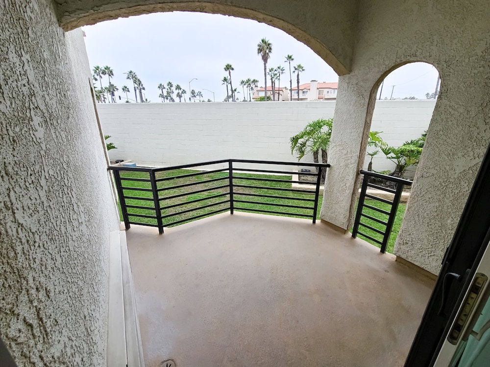 Best Western Huntington Beach 40/65