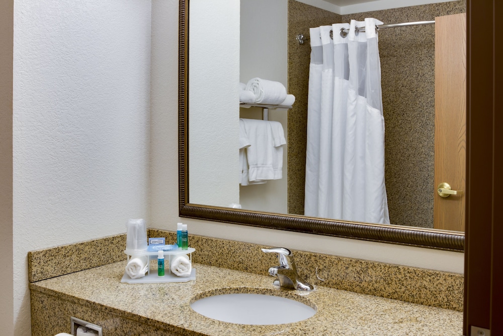 Holiday Inn Express Hotel Suites Jacksonville 16/52