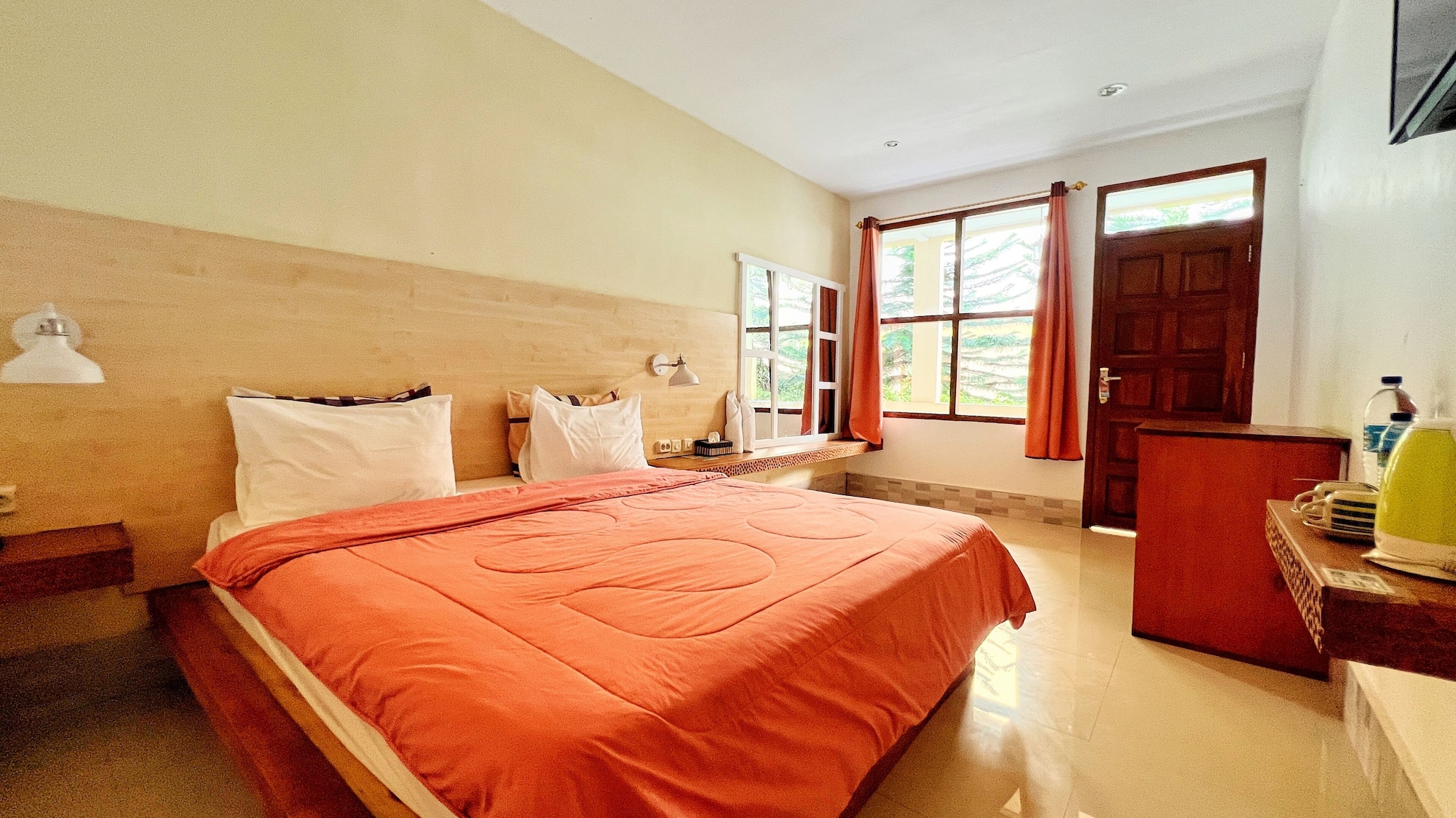 SUPERIOR, DOUBLE BED