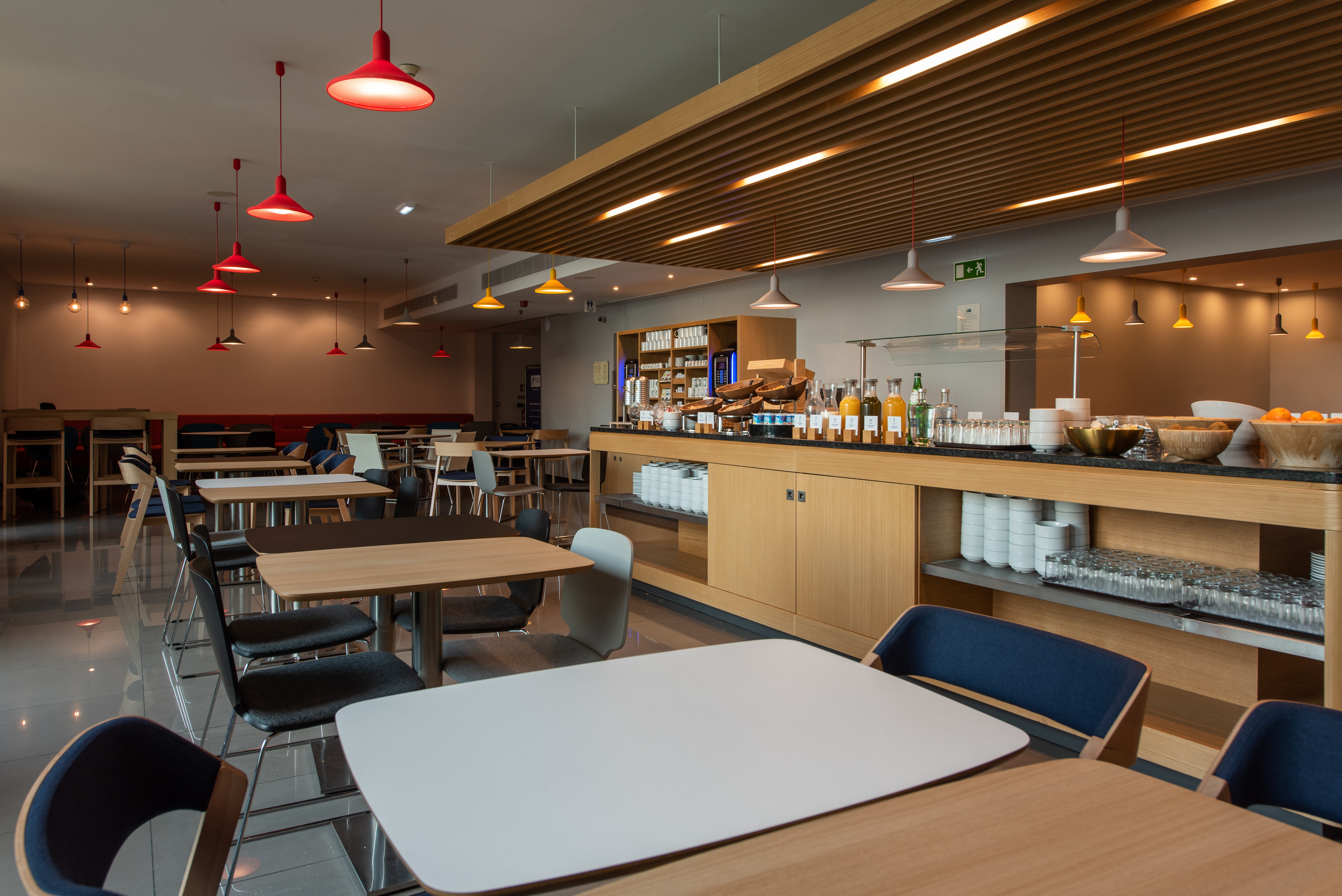 HOLIDAY INN EXPRESS LISBON AIRPORT 47/78