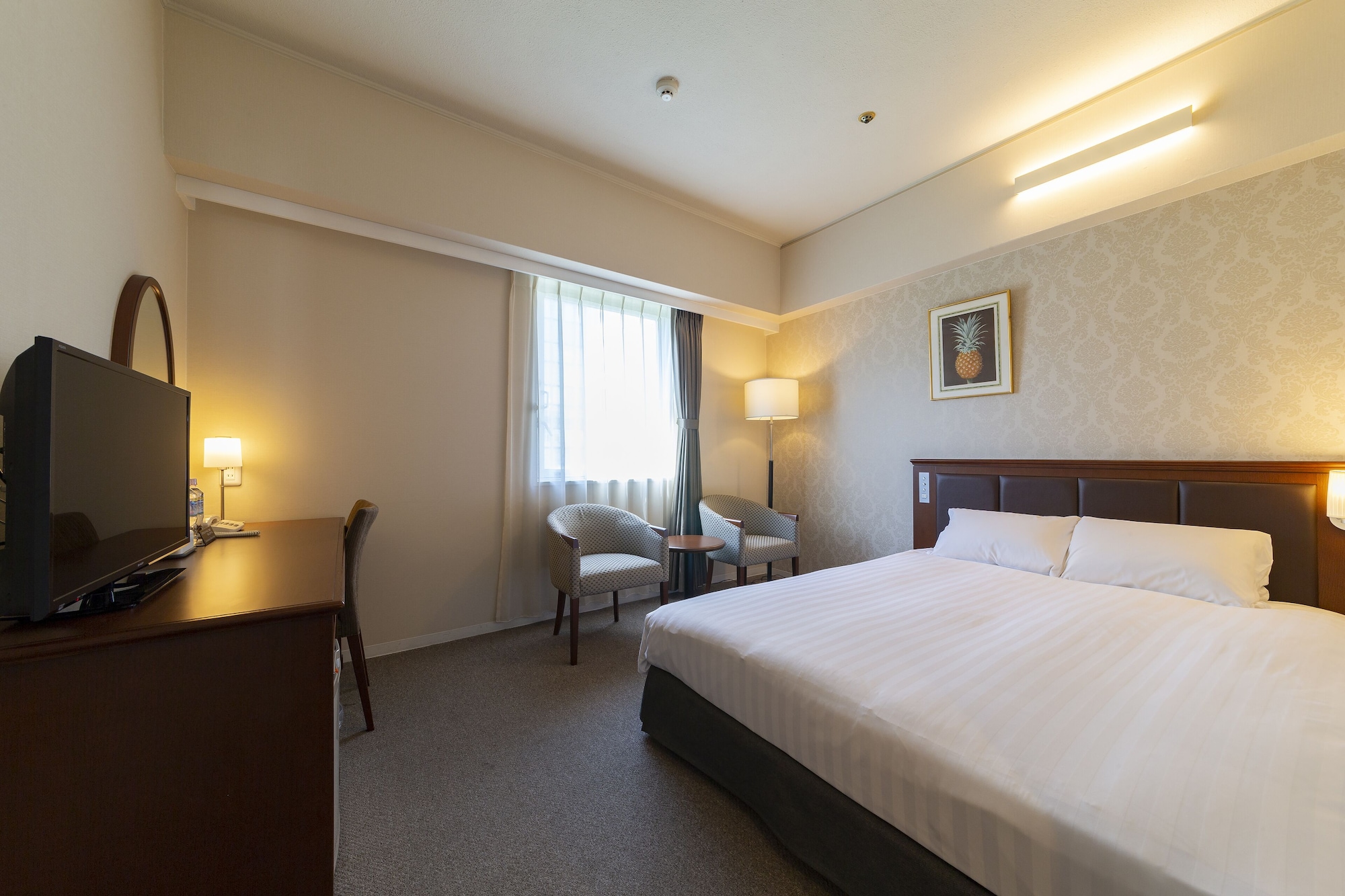 ROOM, DOUBLE BED, SMOKING