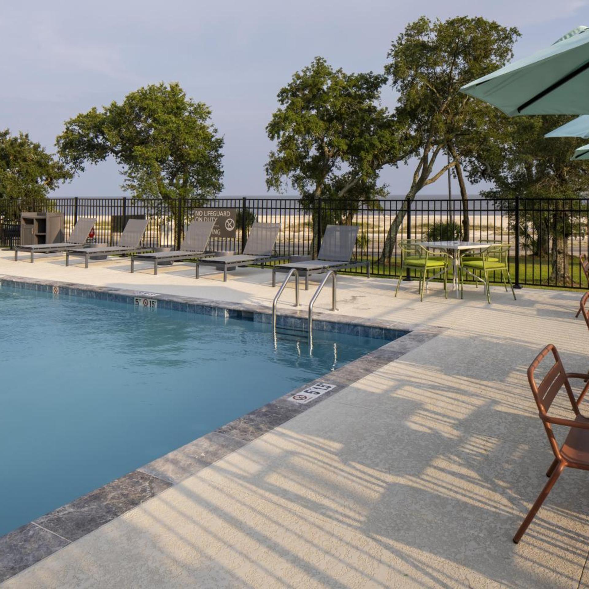 Hampton Inn by Hilton Gulfport Beach Boulevard 20/24
