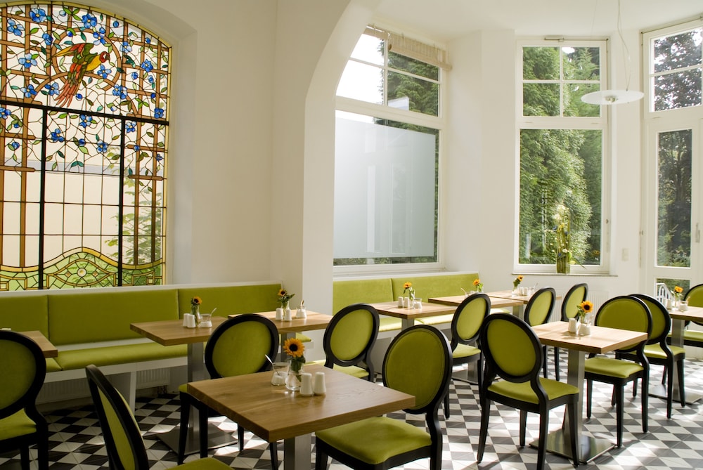 Villa Godesberg 27/36