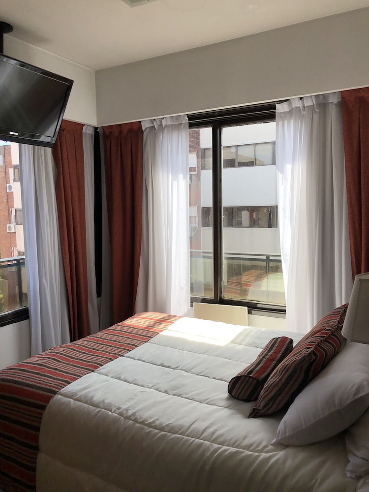 Golf Tower Suites Apartments 6/64