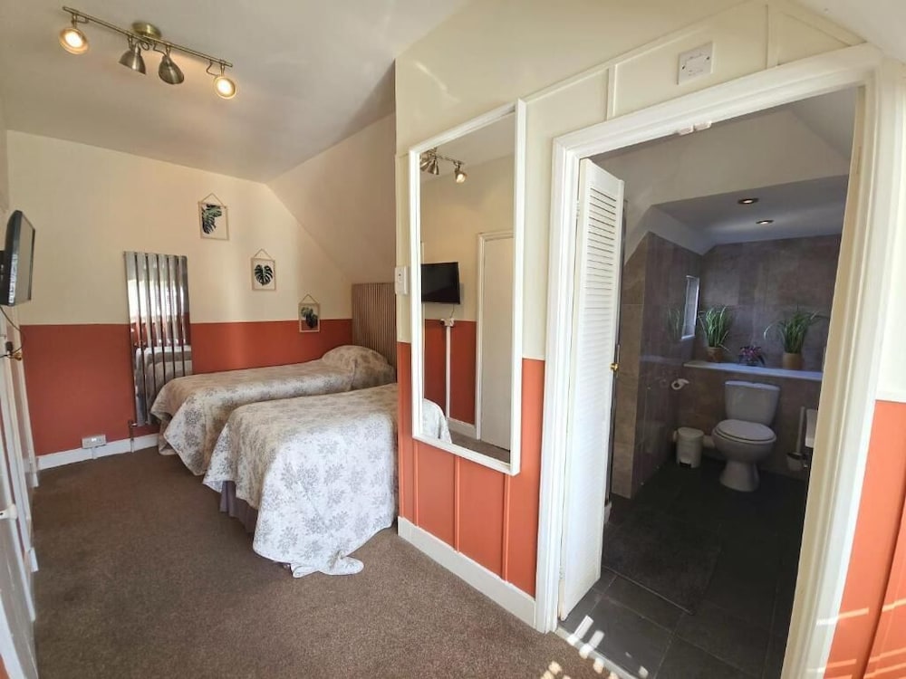Glendevon House Hotel 16/36