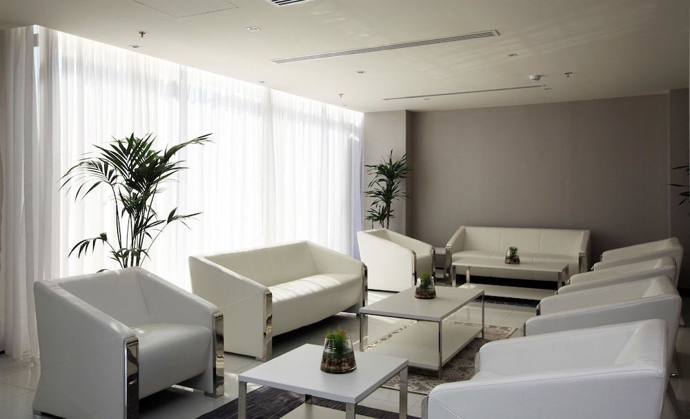 فندق جولدن توليب للأجنحة الفندقية(Golden Tulip Al Khobar Suite Hotel) 29/52
