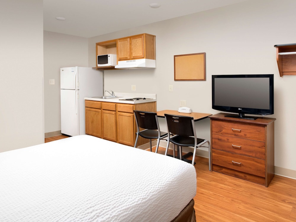 Extended Stay America Select Suites - Kansas City - South - I-49 16/42