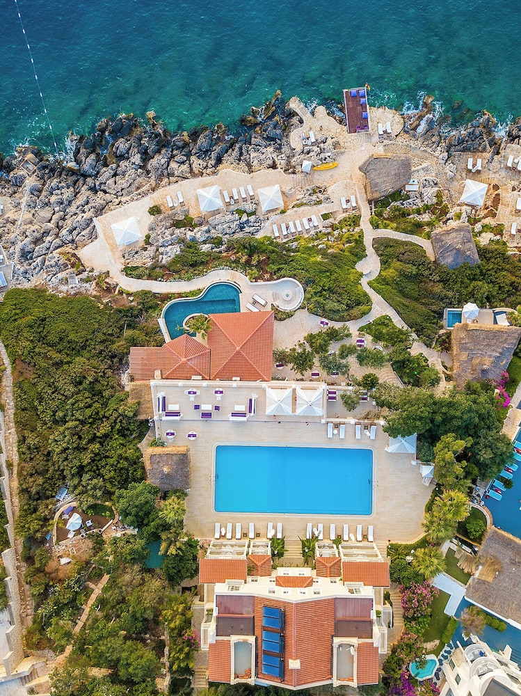 Lukka Exclusive Hotel - Adults Only 4/74
