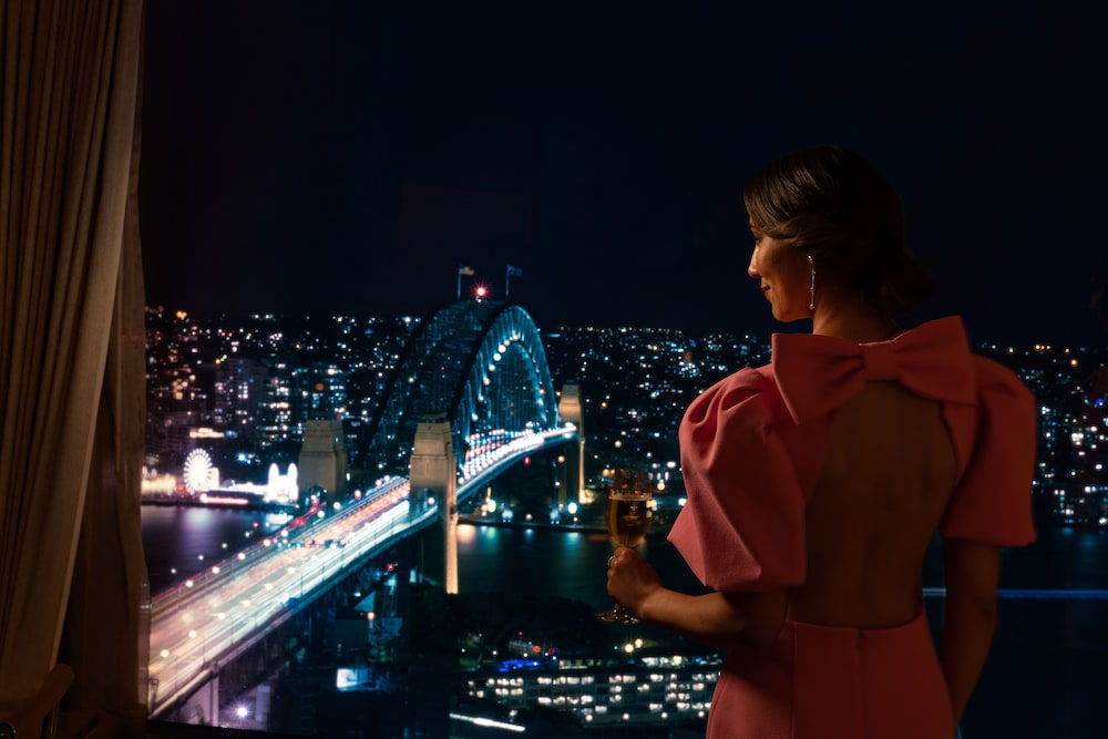 Shangri-La Sydney 60/67