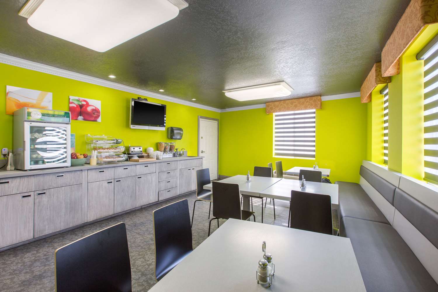Quality Inn Near Hollywood Walk Of Fame 4/6