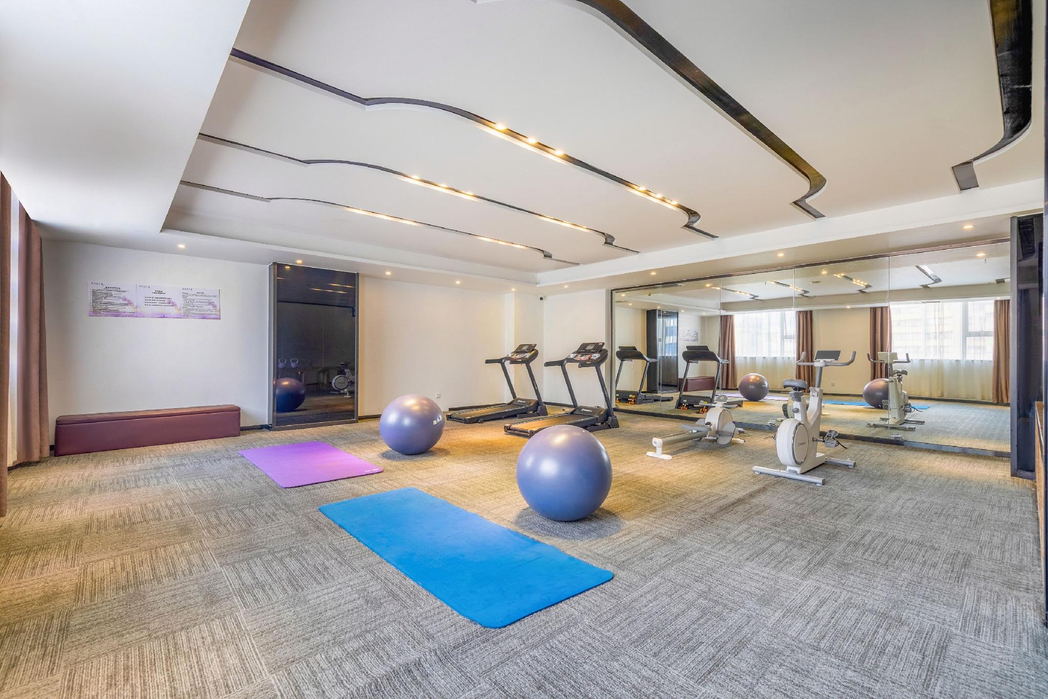 Lavande Hotel (Jiangmen Yingbin Avenue) 29/42