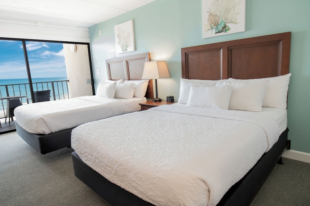 Tower, 2 Queen Beds, Ocean Front