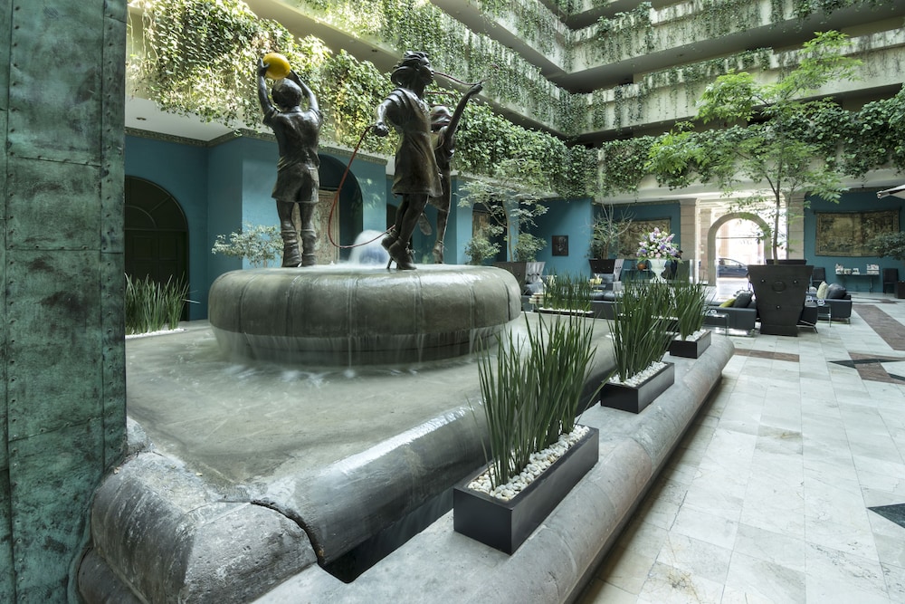 HOTEL SAN FRANCISCO LEON 3/64