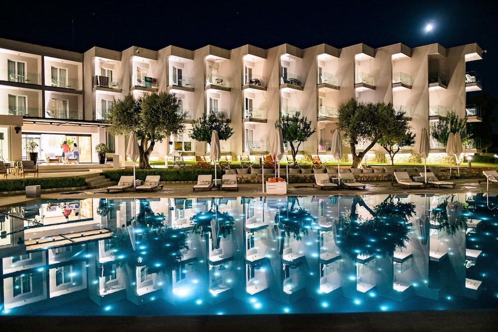 Amaronda Resort Spa 75/78