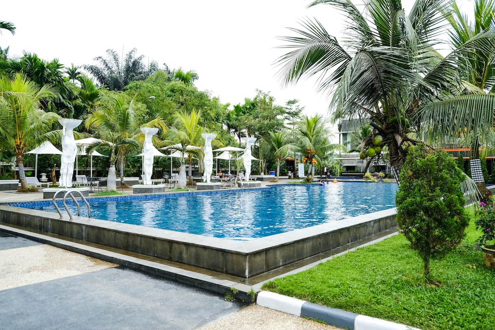 Pancur Gading Hotel and Resort 33/37