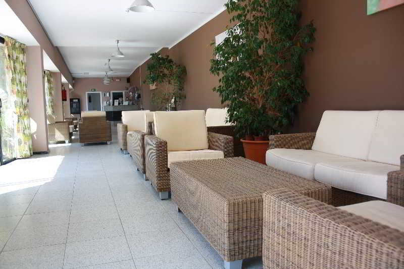 Colina Mar Apartments 12/31