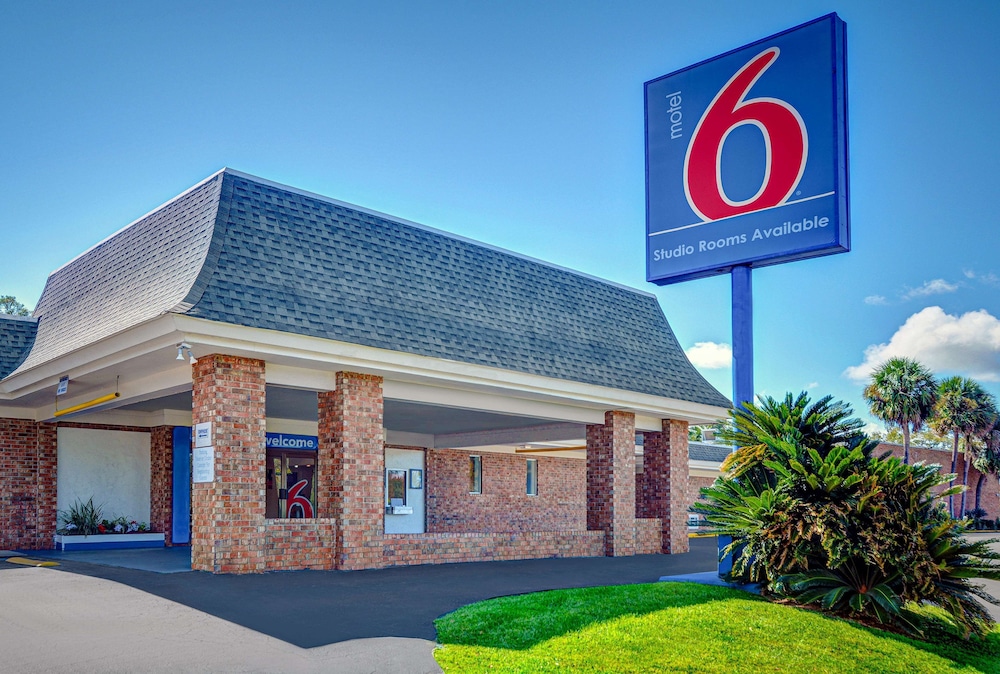 Motel6 Tallahassee, FL - Downtown in TALLAHASSEE - FL