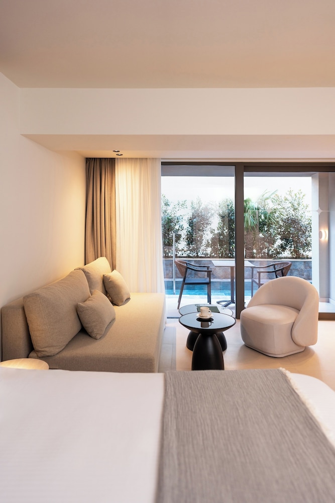 Alizo Boutique Hotel & Spa - Adults Only 65/81