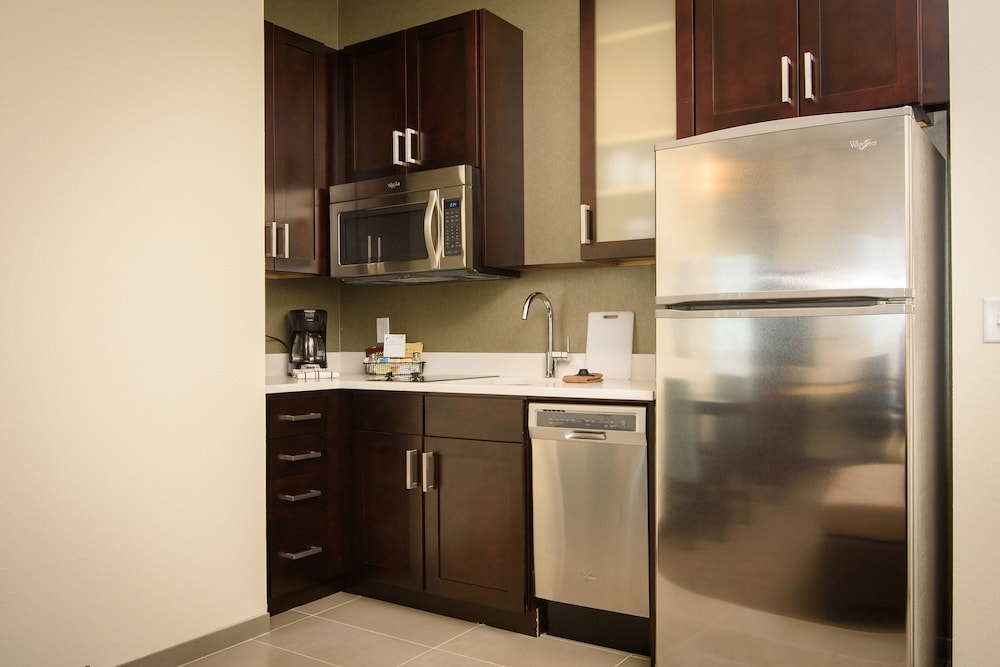 RESIDENCE INN CLEVELAND AVON AT THE EMERALD EVENT CENTER 52/53