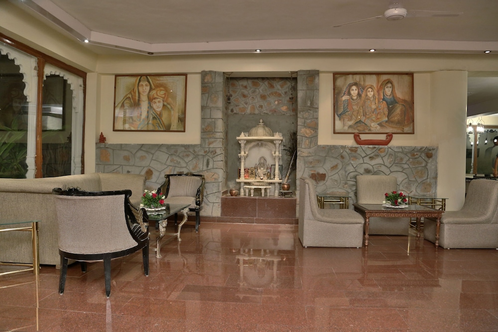 JAISAMAND ISLAND RESORT 38/67