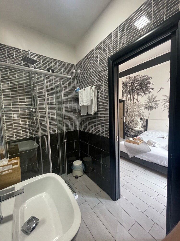Parthenope Rooms 45/50