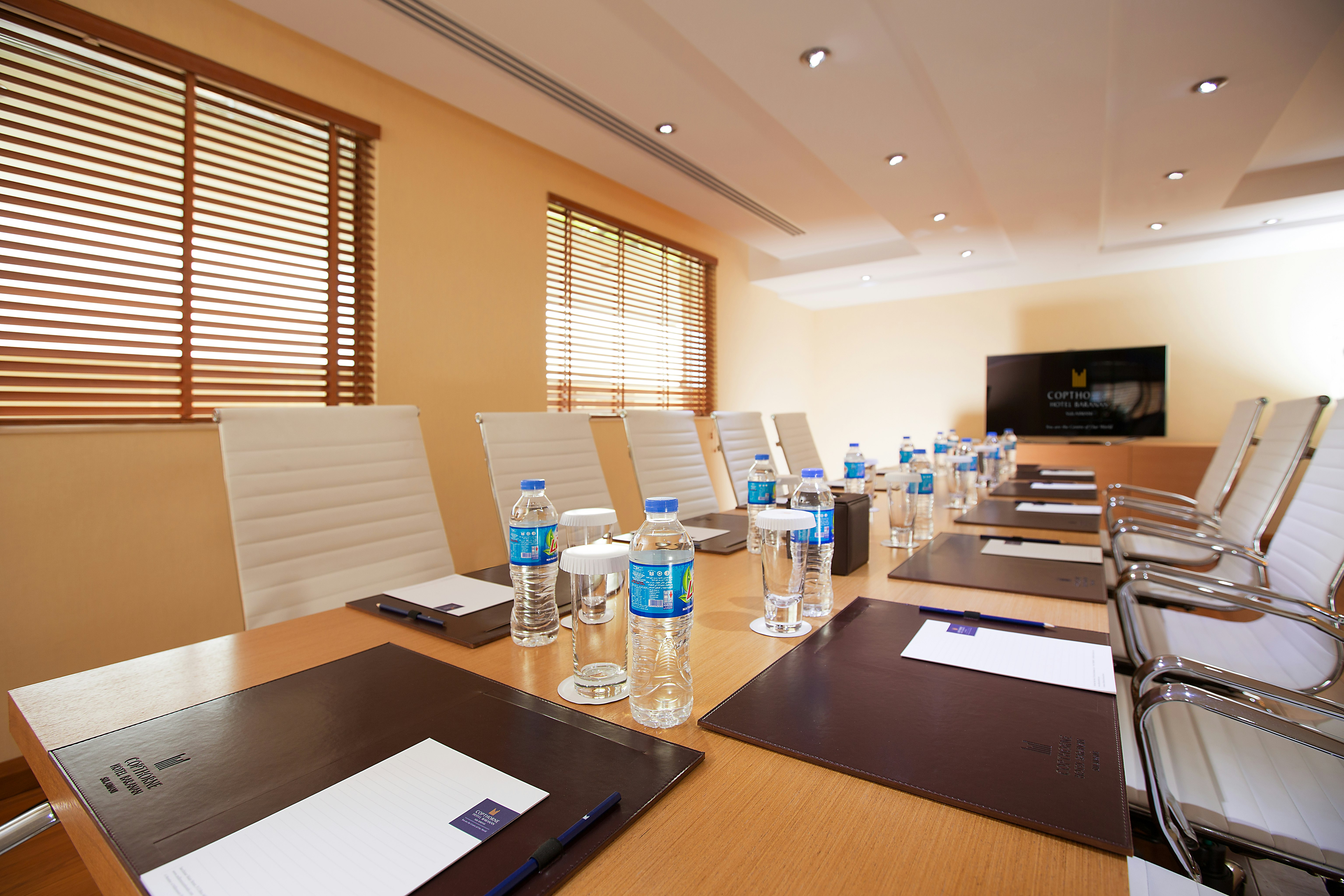 Copthorne Hotel Baranan 55/60