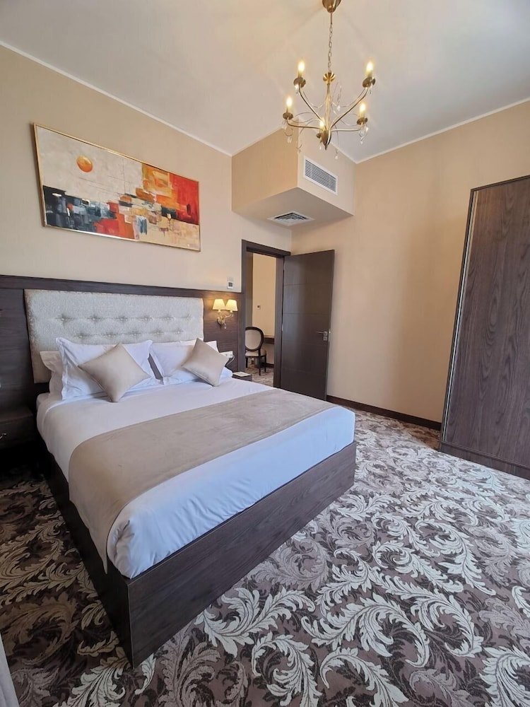 Grand Hotel Oran 15/26