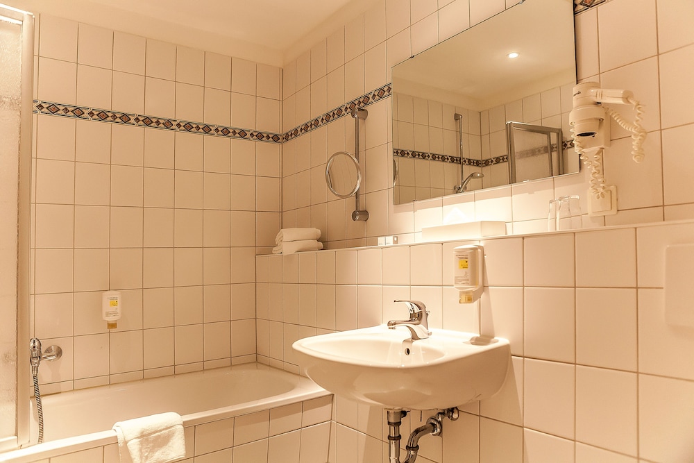 Hotel Niedersaechsischer Hof 15/75