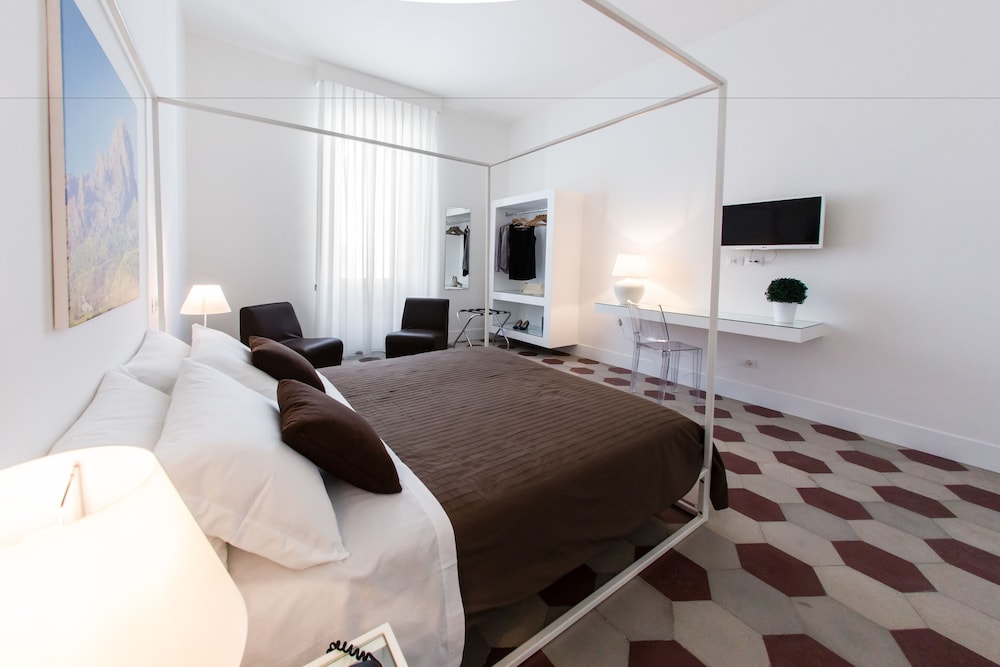 Rhegion B&B 9/40