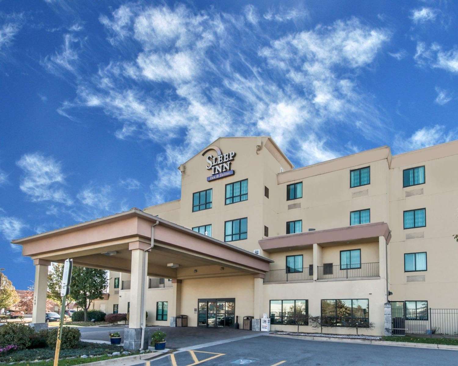 Sleep Inn and Suites Winchester 4/25