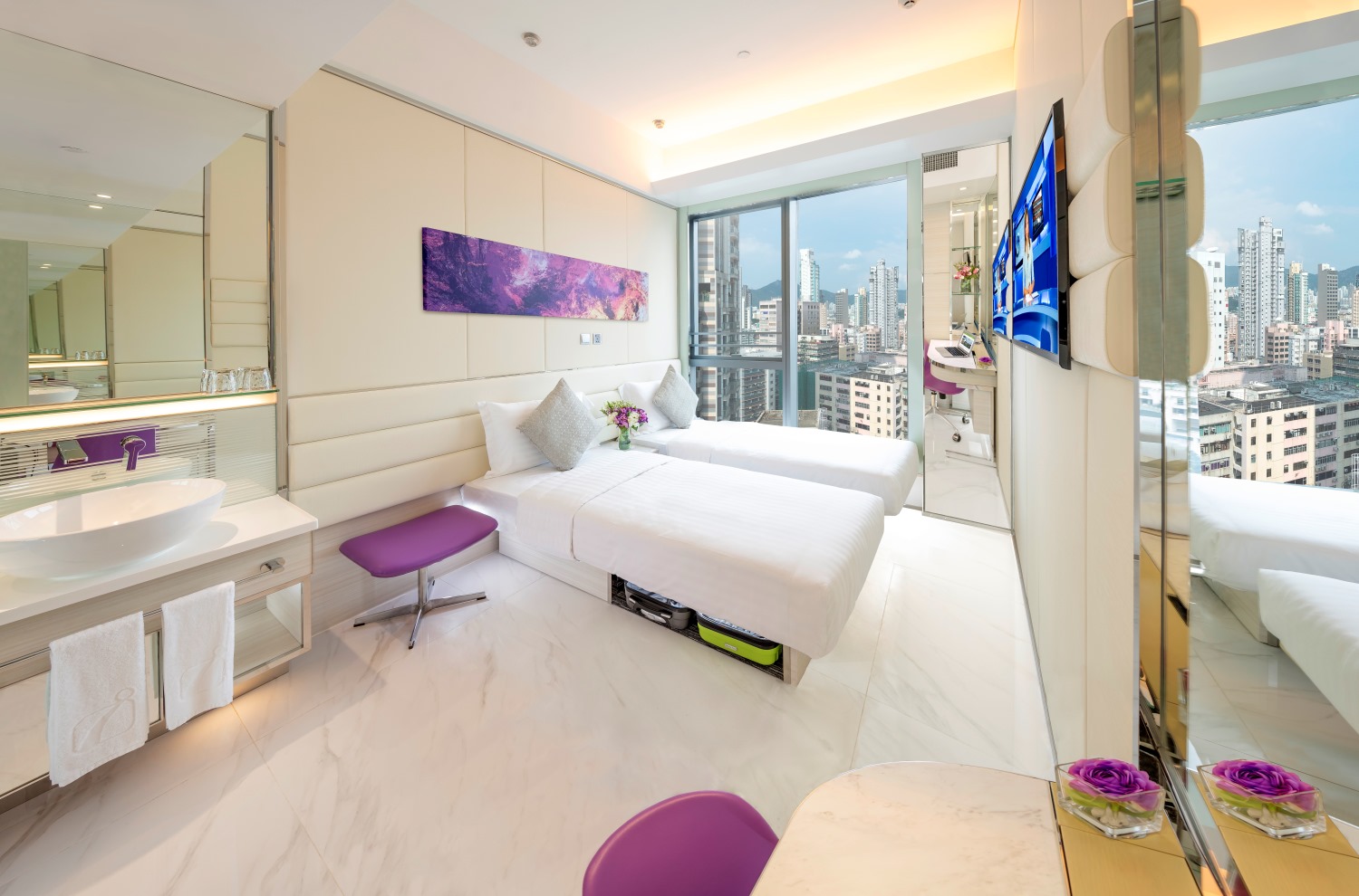 I Plus Premier Room