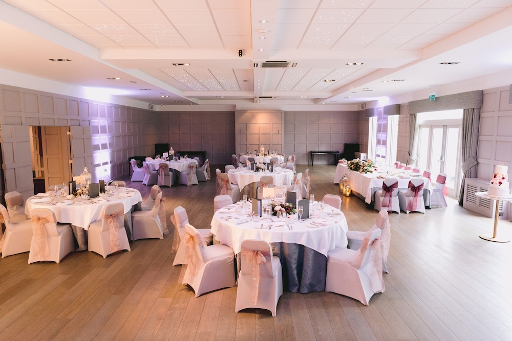 STRATHAVEN HOTEL 31/43