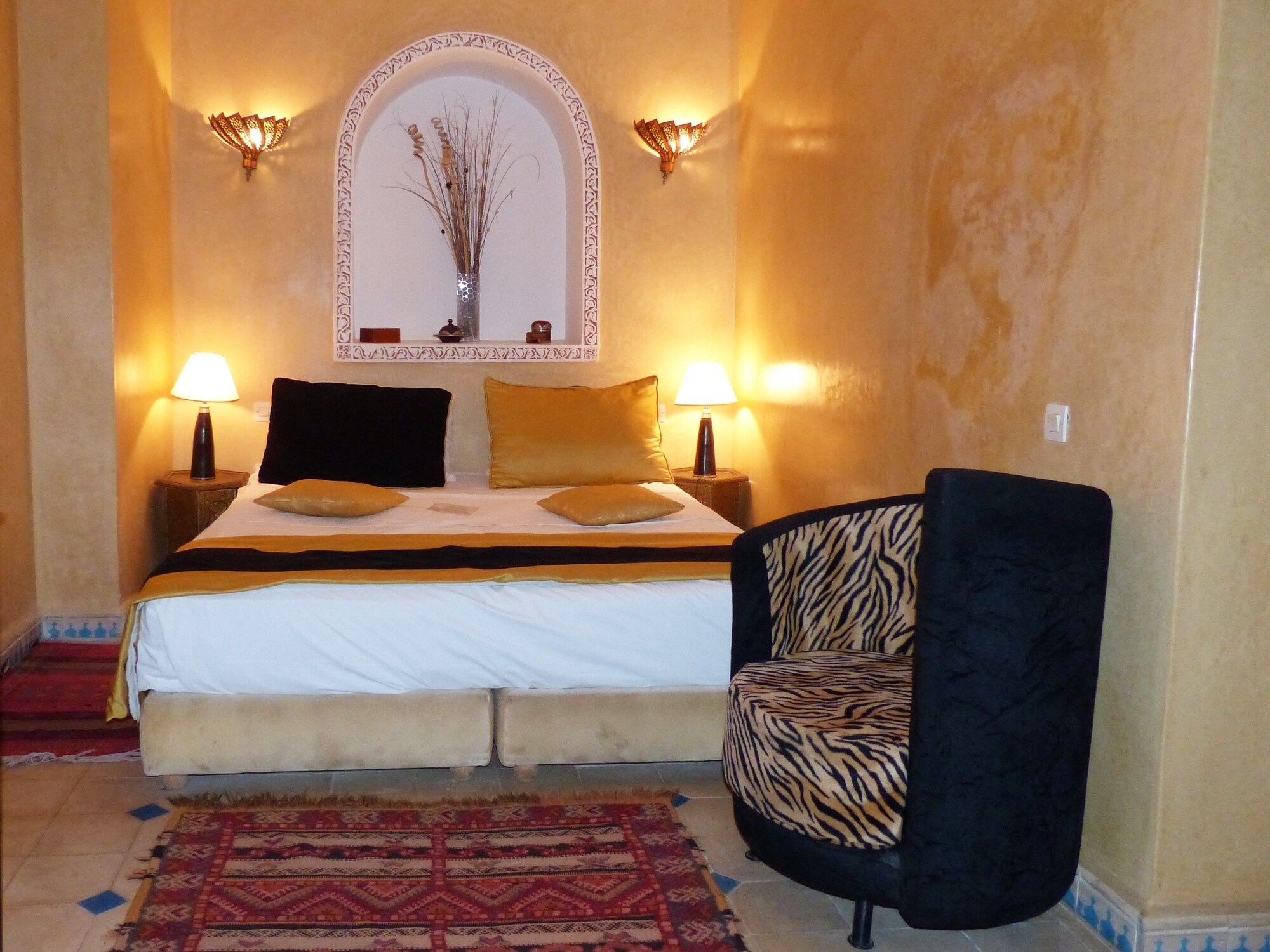 Superior, Single Bed, Courtyard Area