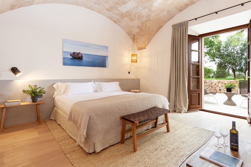 Junior Suite, King Bed, Terrace