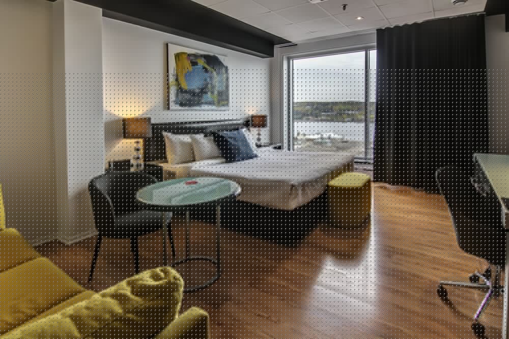Hotel Chicoutimi 48/55