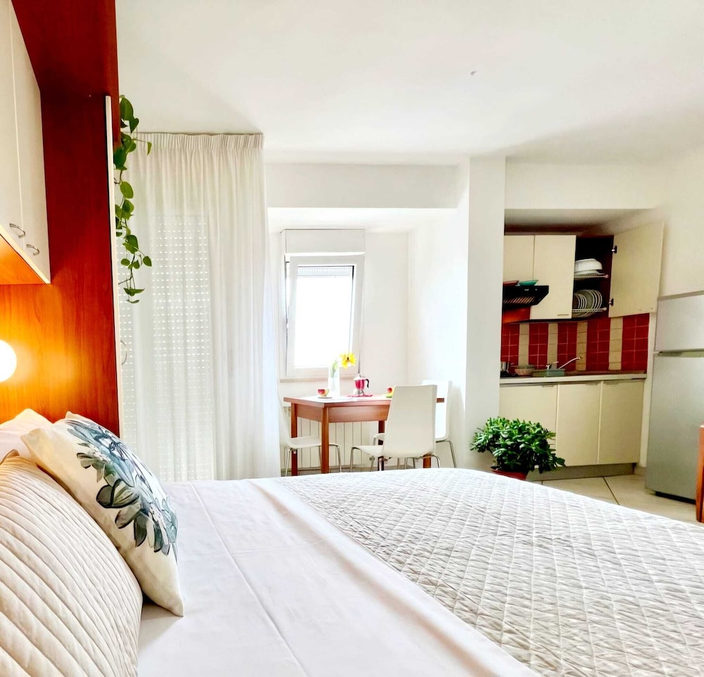 Residence I Girasoli 34/63