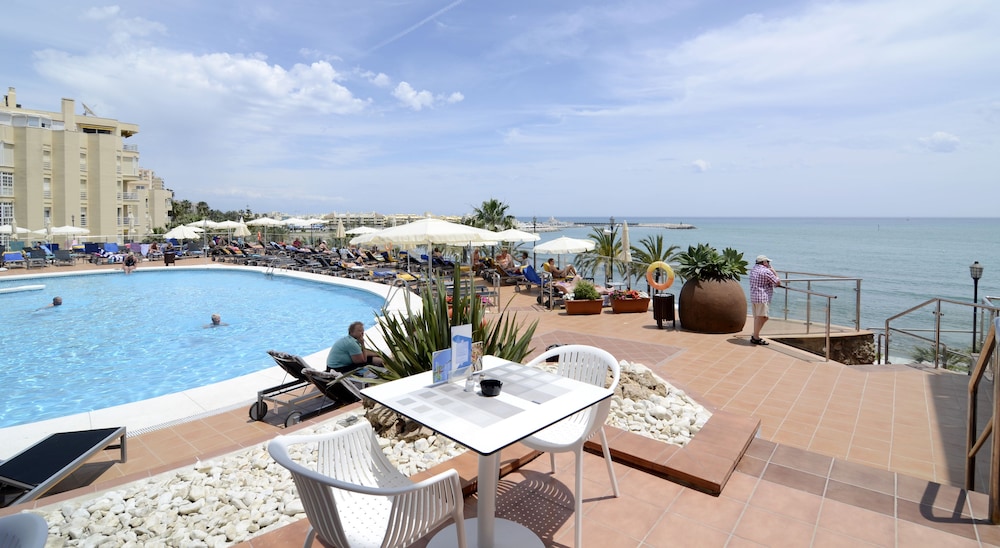 Hotel Riviera Costa del Sol 5/33