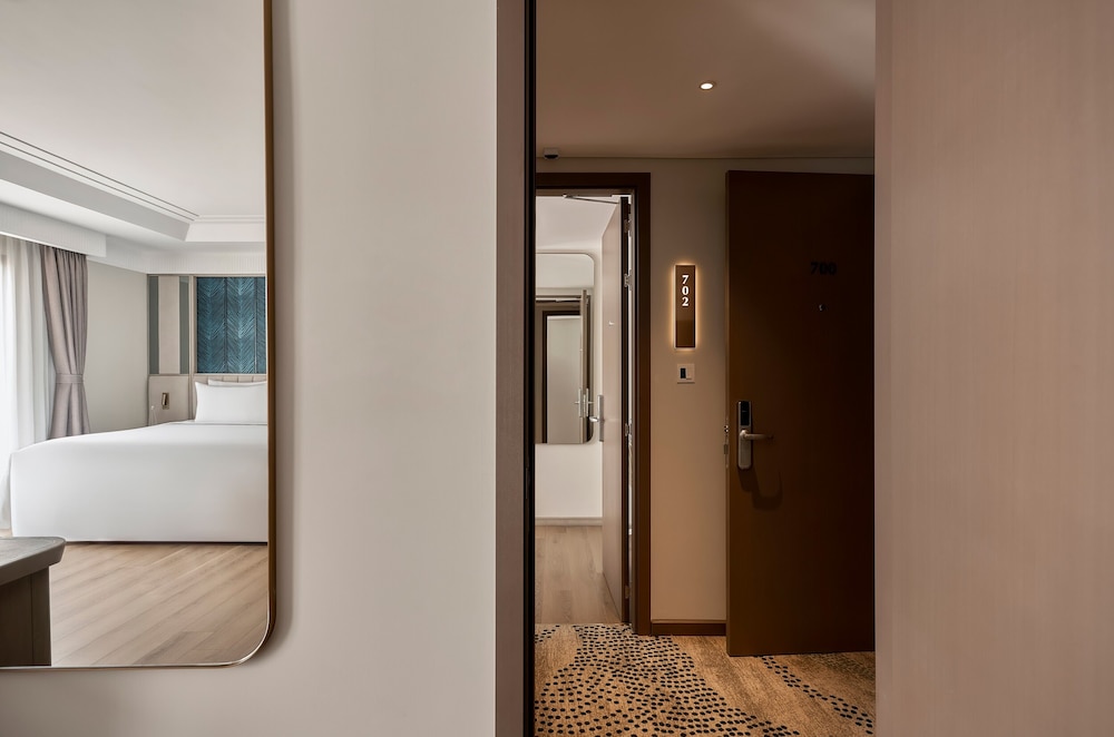 غرفة متصلة تنفيذية بسرير كينج وثلاثة أسرّة، La Siesta Premium Lakeside 6/7